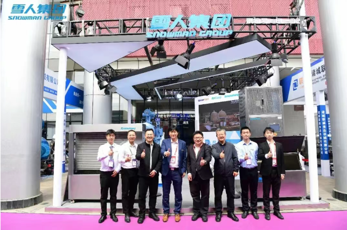 良之隆食材展 |  现场签约！雪人Snowkey透明冰机备受青睐！