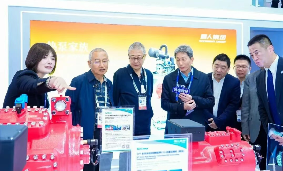 重磅新品 | 雪人SPT系列CO₂跨临界活塞压缩机（工业版）